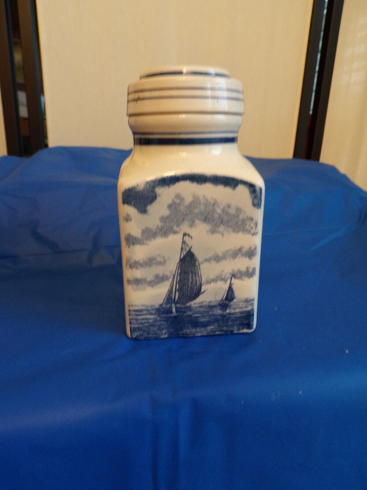Choice Delft Blue Handpainted Made in Holland Items: Jar/Ash Tray/Bowl/Clogs