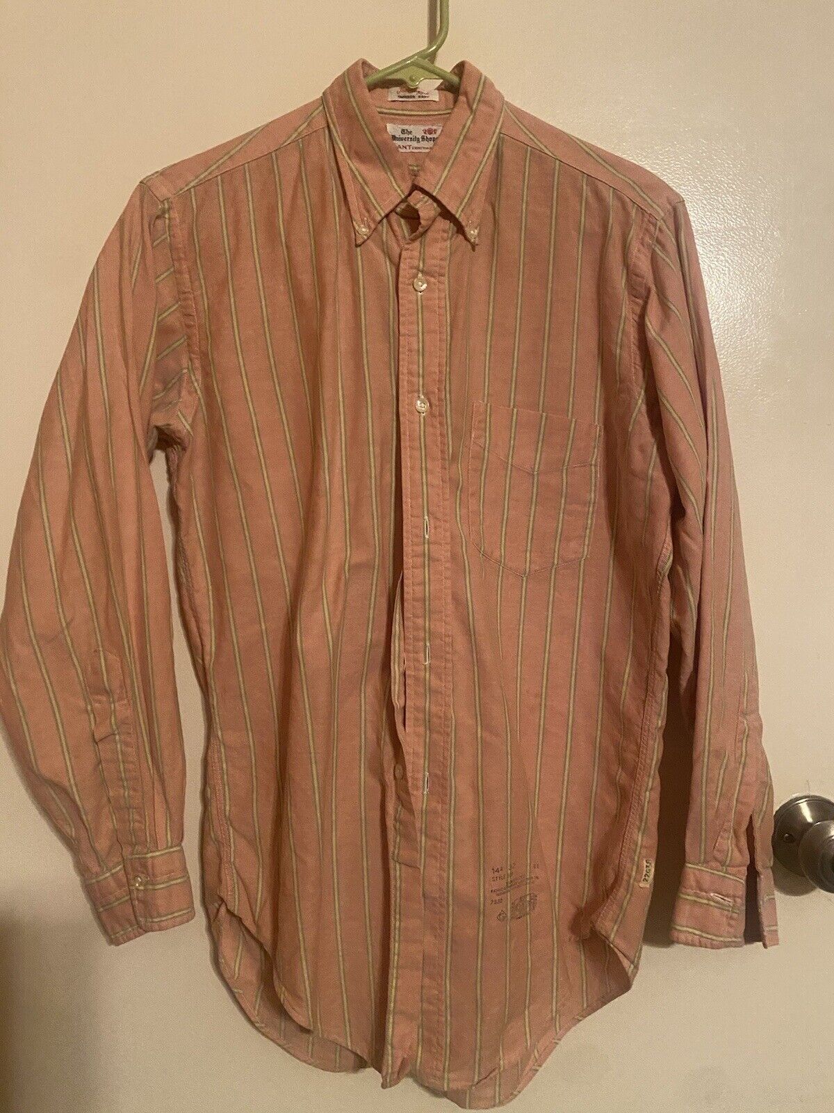 vintage mens 1960s/1970s pink and green striped gant oxford shirt small 14.5 32