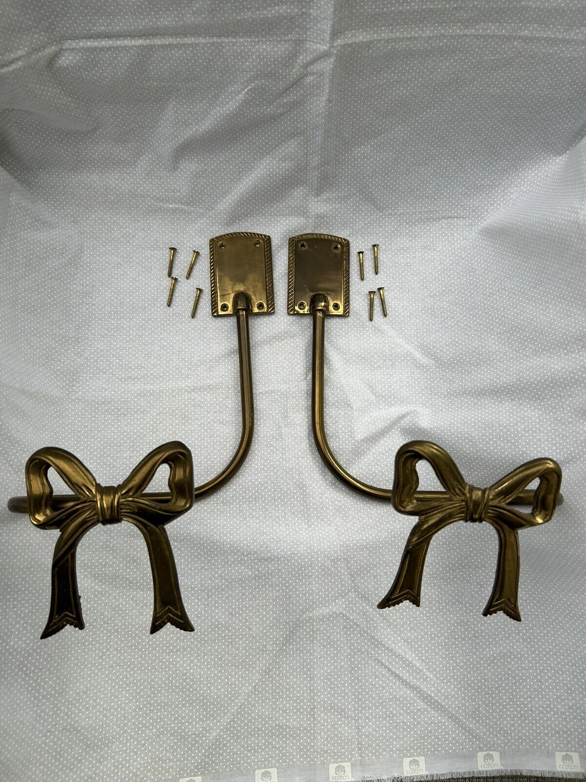 Pair Of Vintage Mid Century Brass Ribbon Bow Curtain Holdbacks Tie Backs