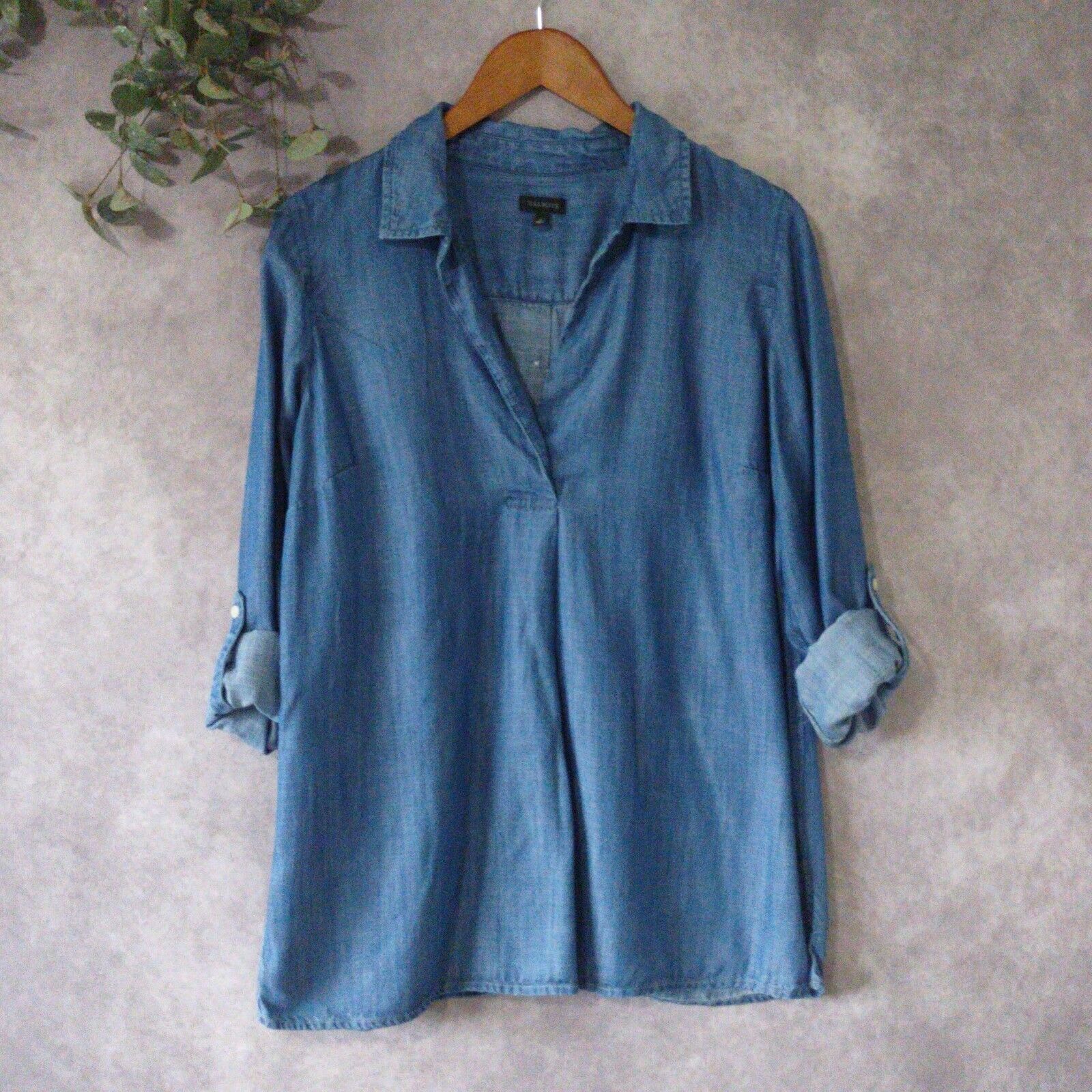 Talbots Womens Pullover Shirt Large  Blue Chambray Long Sleeve Spread Collar
