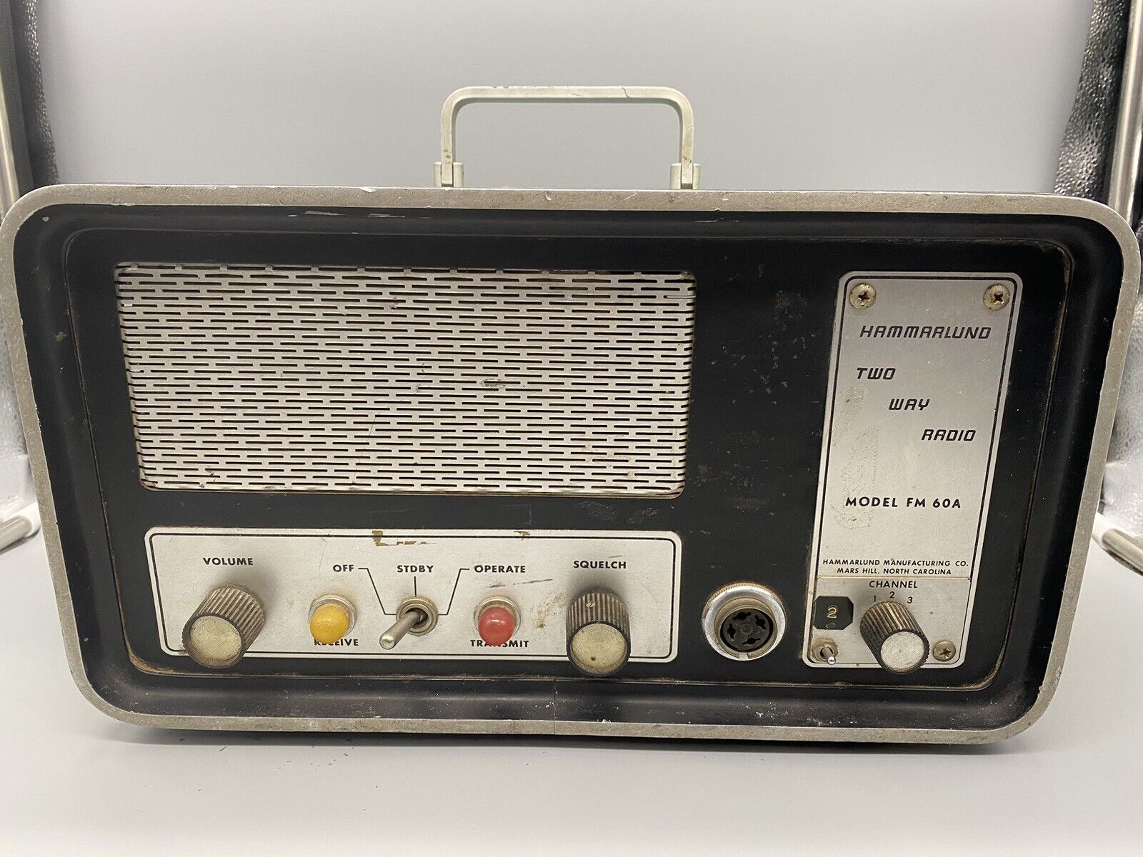 Vintage HAMMARLUND OUTERCOM FM60A HAM Two Way Radio -UNTESTED-