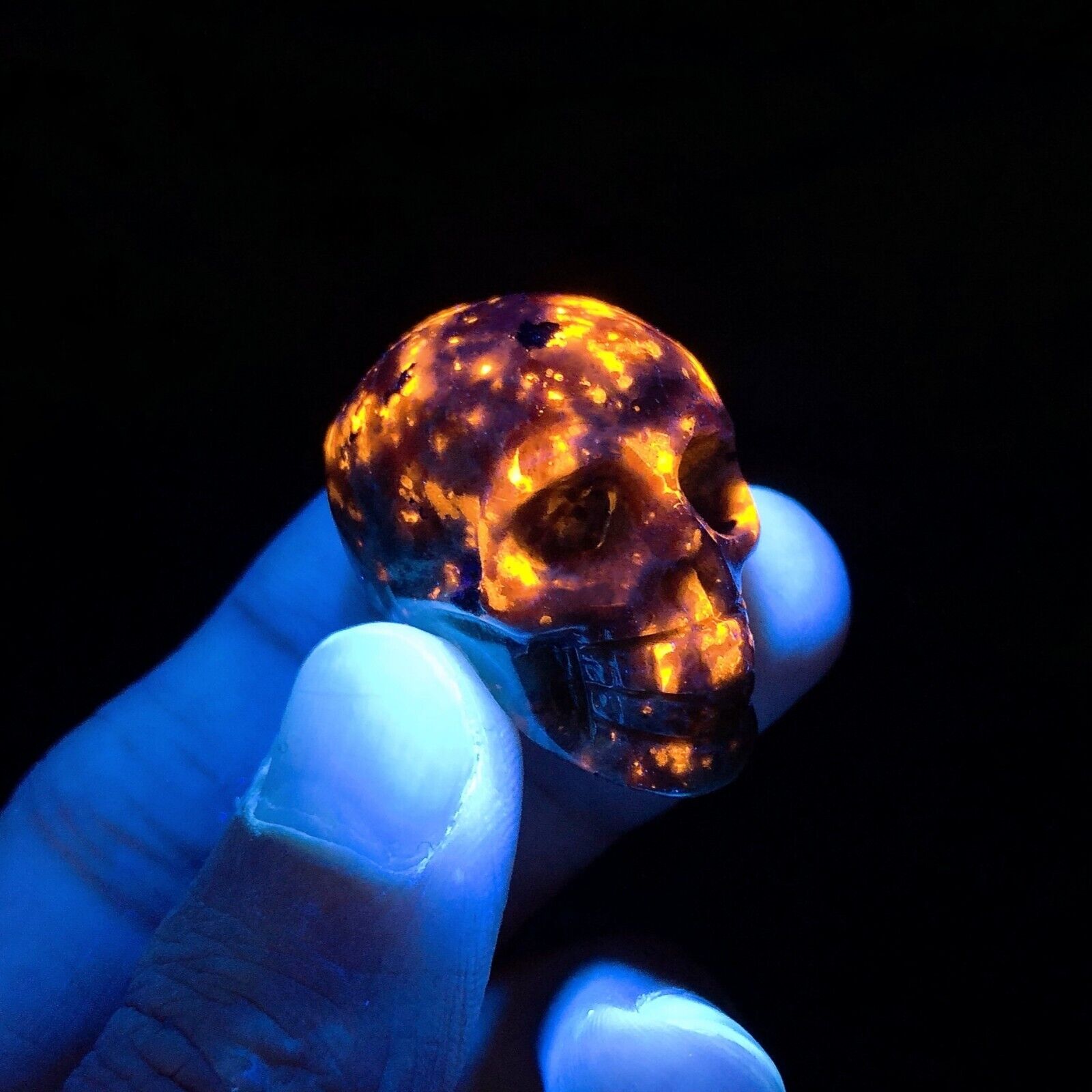 2PCS Natural Yooperlite Skull Carved Crystal Quartz Flame stone Reiki Healing