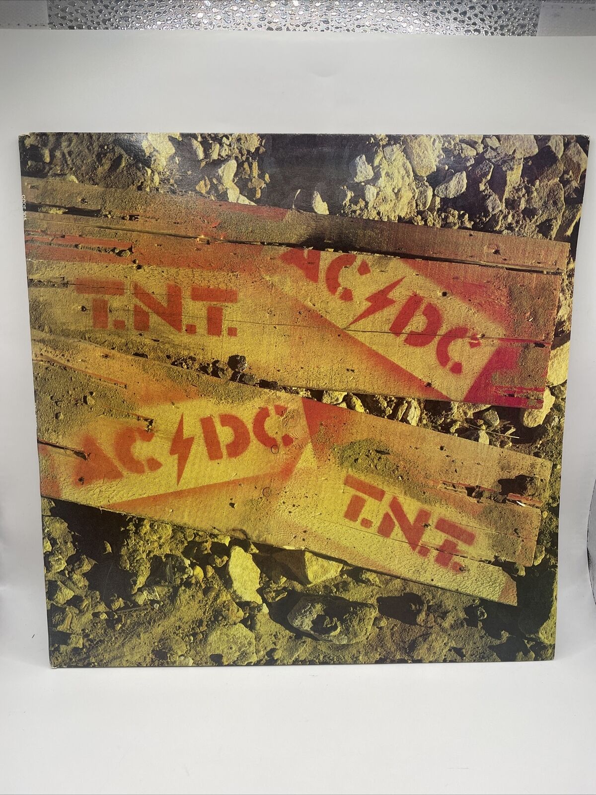 AC/DC TNT 1975 Vinyl Record Rare Black Label Albert Productions Australian