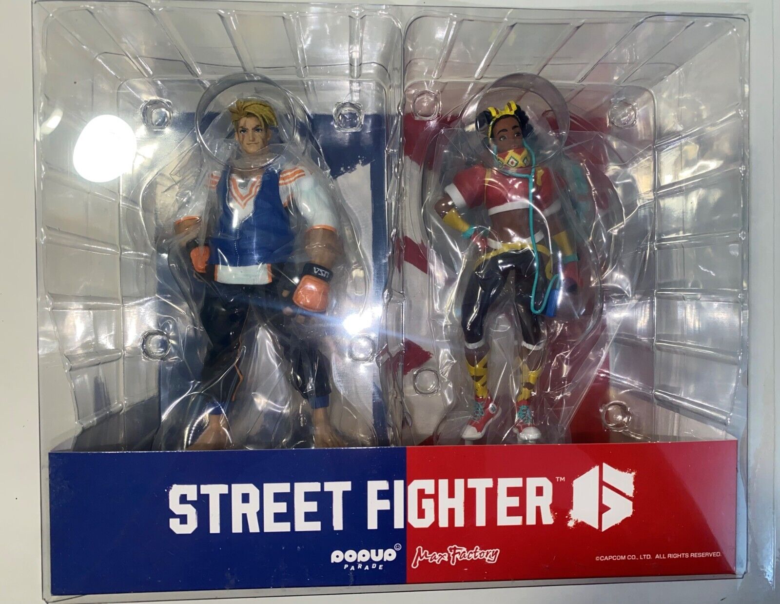 Street Fighter 6 Collector’s Edition Luke and Kimberly Statues with Mad Gear Box