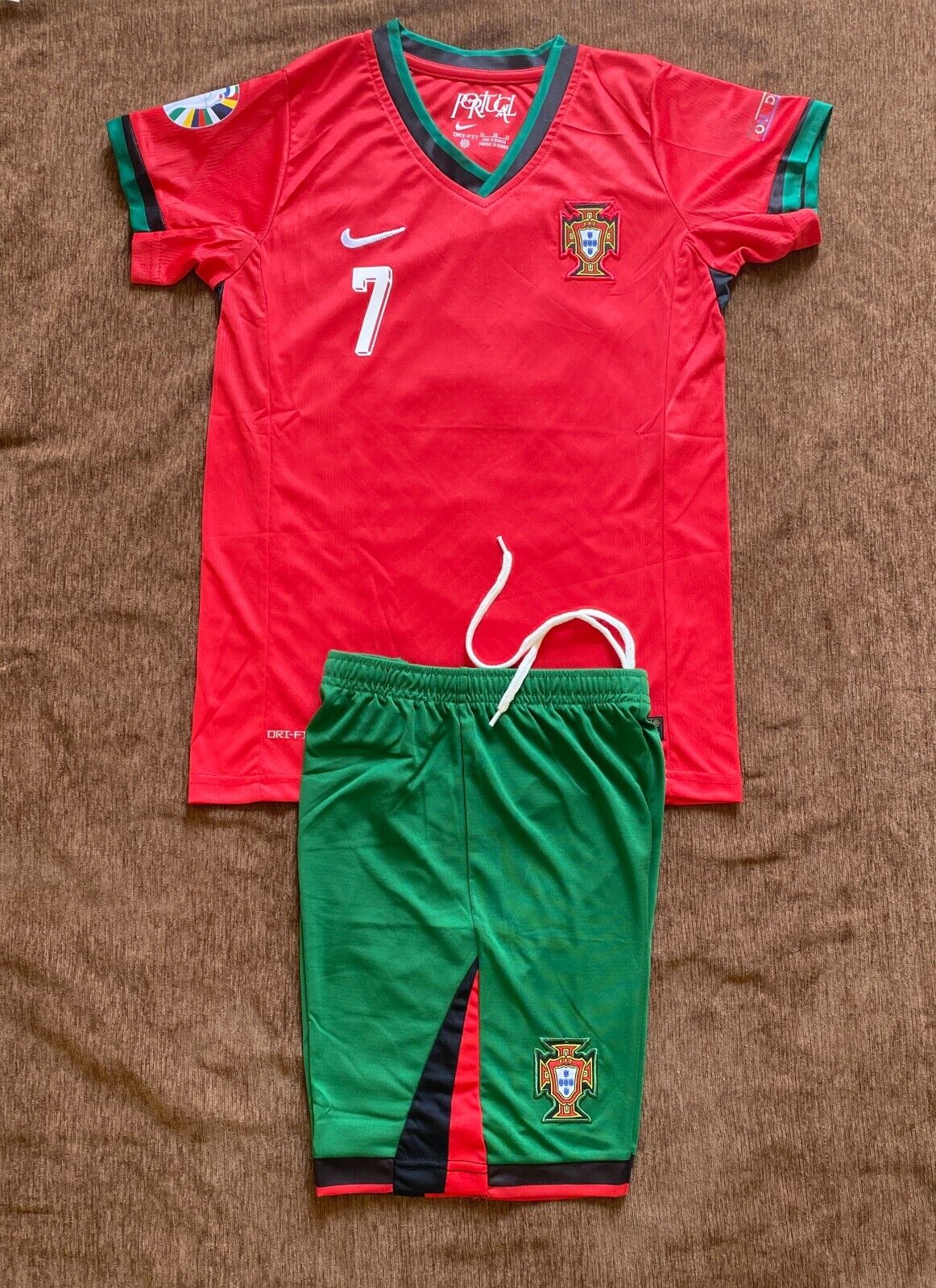 Portugal Euro 2024 home jersey Ronaldo Soccer Uniform For Kids Large (10-11 yrs)