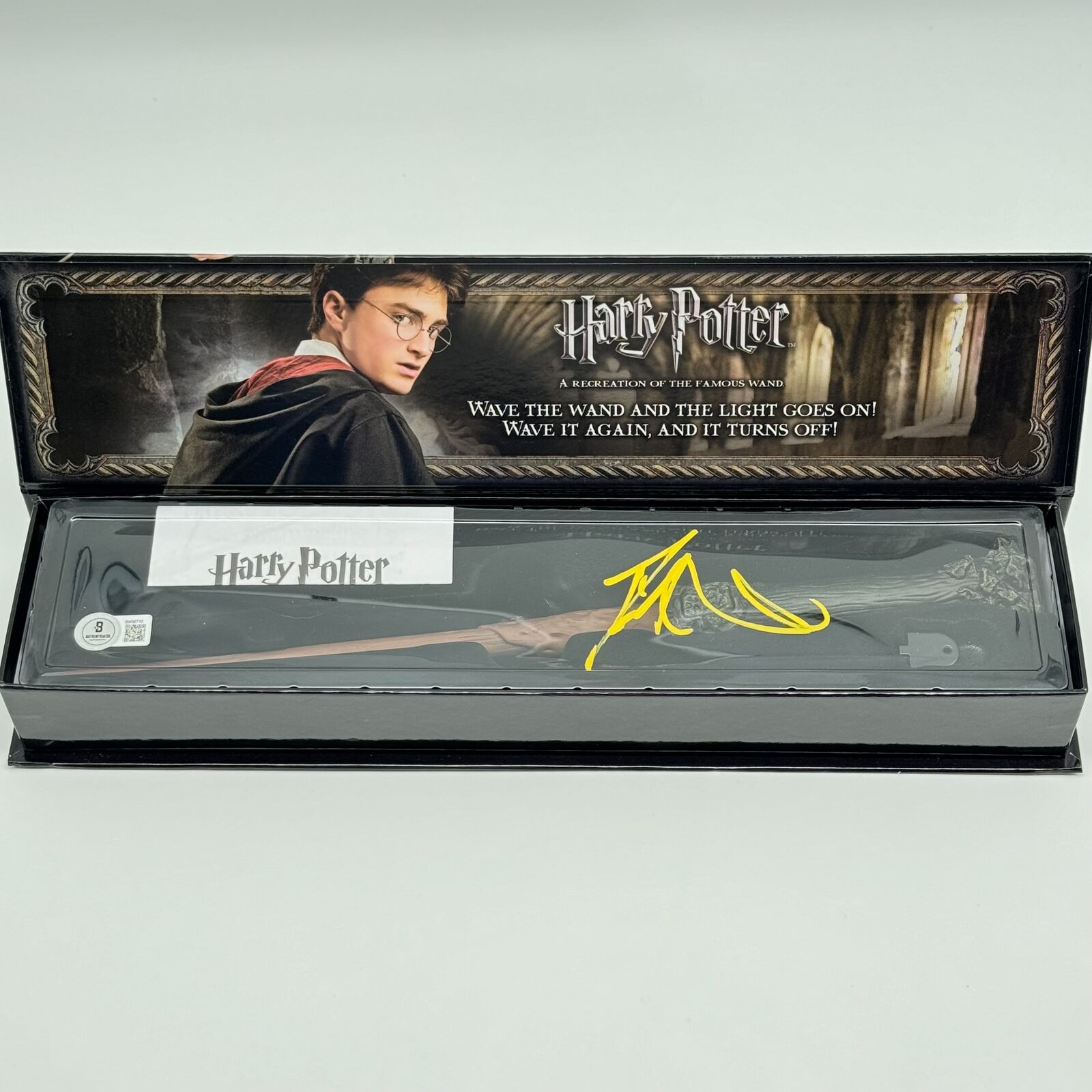 Daniel Radcliffe Signed Harry Potter Replica Wand Autograph Beckett BAS COA