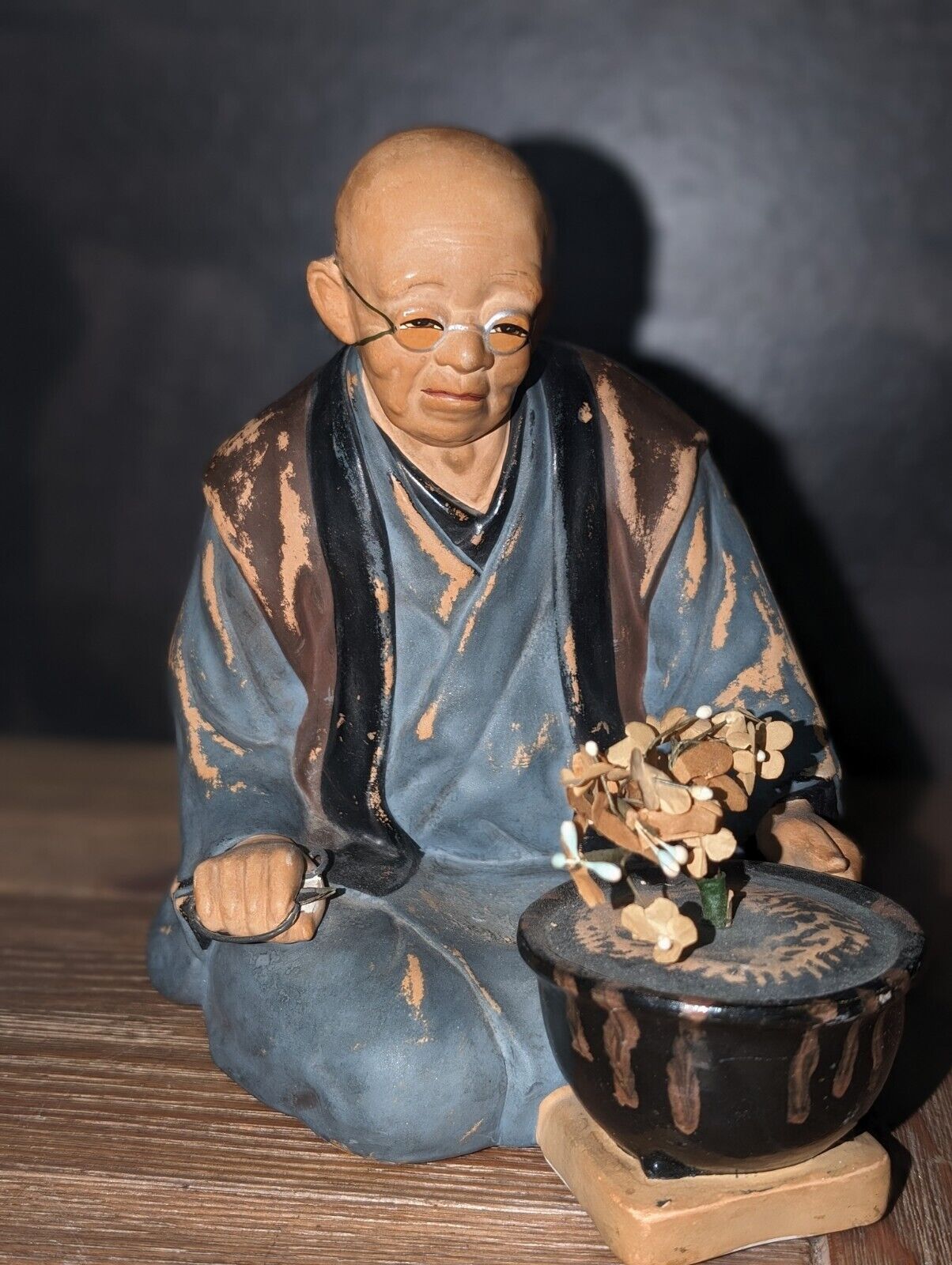 Vintage 1950s Hakata Urasaki Elder Figurine Japan Label Hand Painted Details