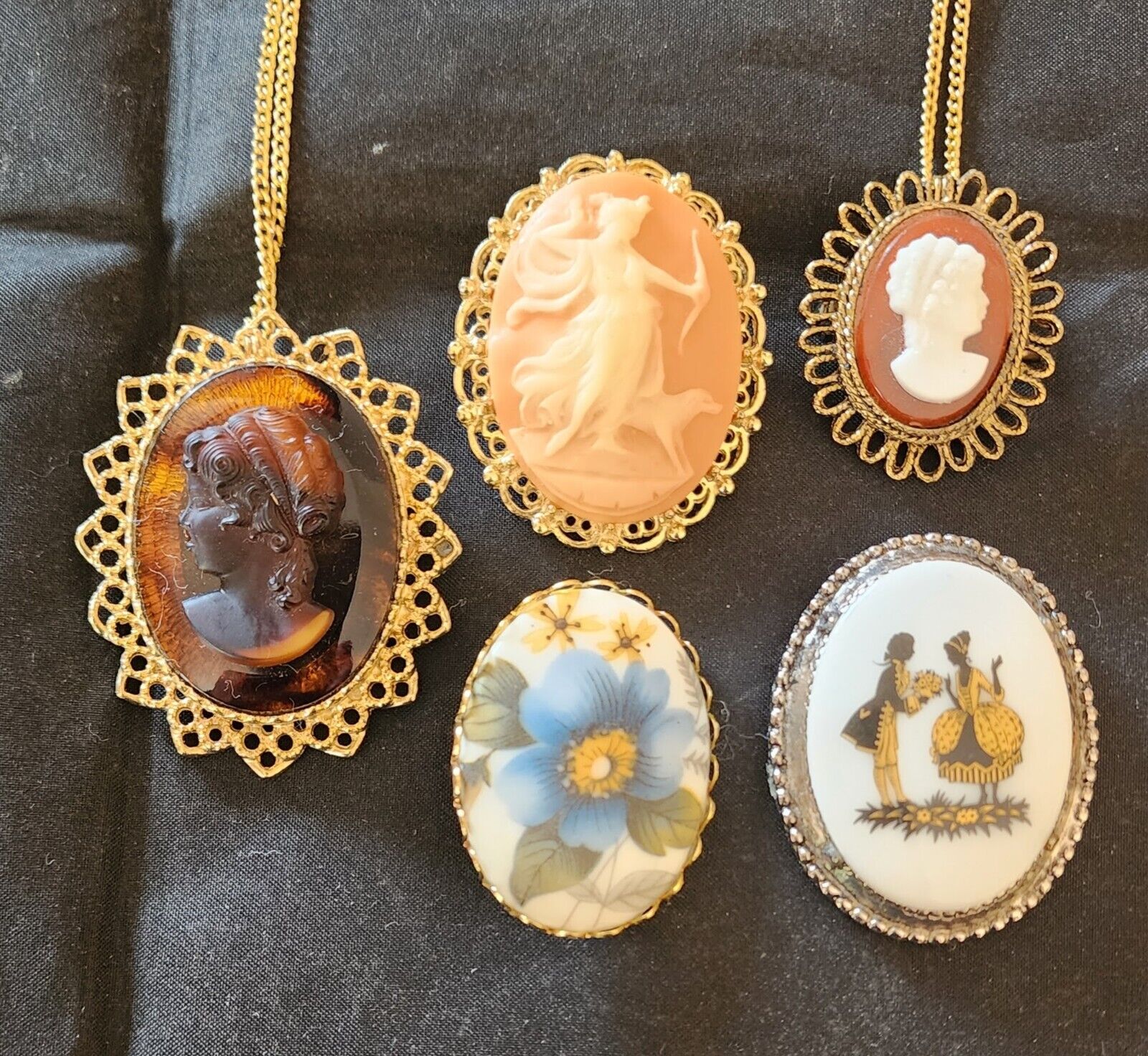 Lot of 5 Vintage Lady Head Cameo Quality Pin Brooch Beautiful Costume Jewelry