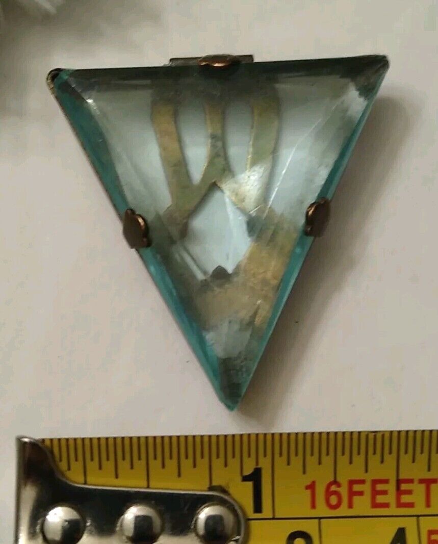 Very Vintage to ANTIQUE 1920/30s Art Deco Triangle Shape Glass Fur(?) Clip