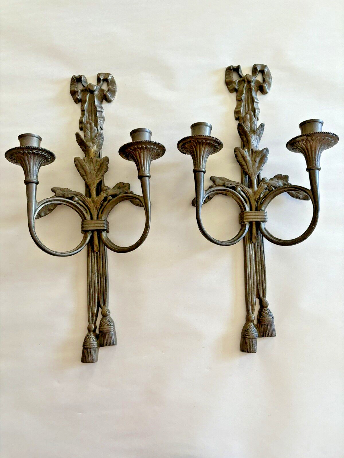 Vtg Pair Of Elegant Brass Tassel & Bow Shaped Heavy Wall Sconce Candle Holders
