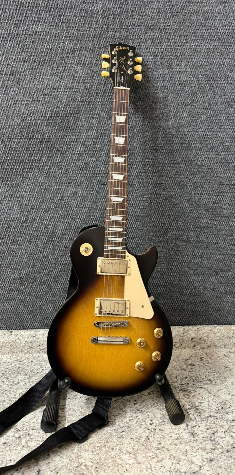 2022 Gibson Les Paul Tribute 6 string Electric Guitar - Satin Tobacco Burst RH