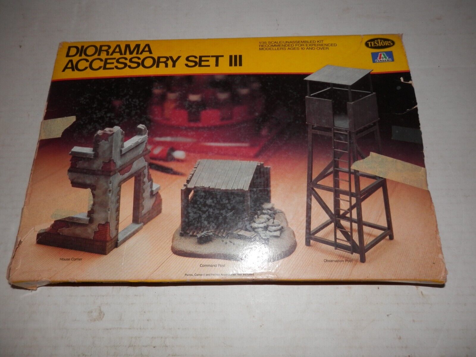 Vintage Testors diorama accessory set 3