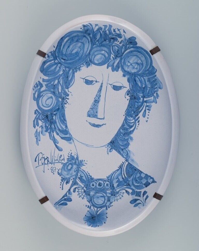 Bjørn Wiinblad (1918-2006), Denmark. The Blue House. Large ceramic bowl, 1987