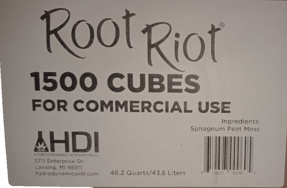 (BIG SALE)Root Riot Cubes, 20 Count Package, Propagating Plugs & Cubes