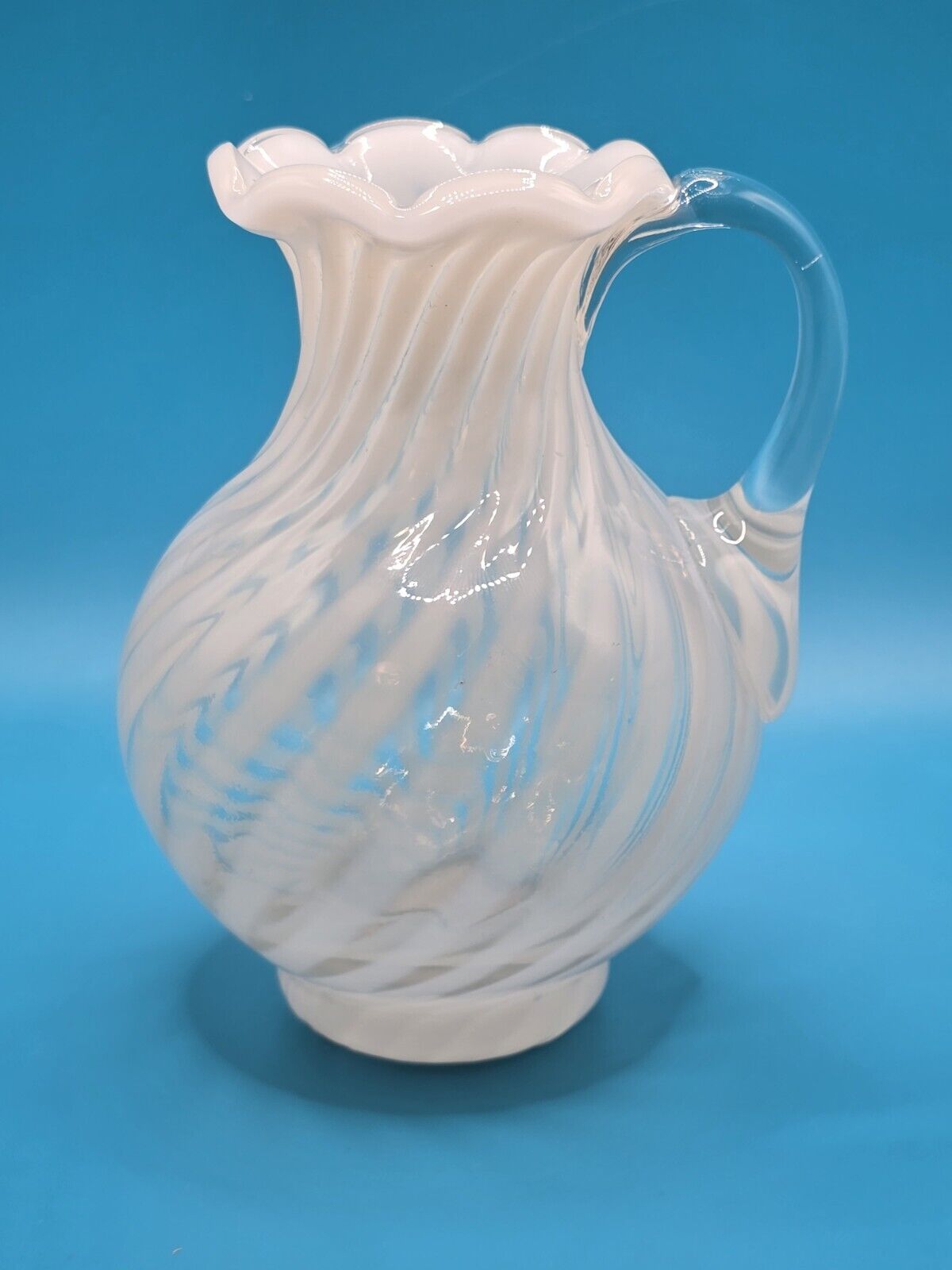 Fenton Antique Swirl White Opalescent French White Glass 4.75\