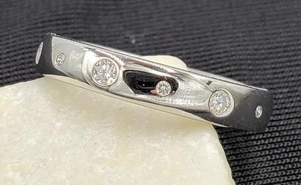Estate QVC Affinity 925 Sterling Flush Set Diamond Band Ring w/ Pouch Sz 6 VIDEO
