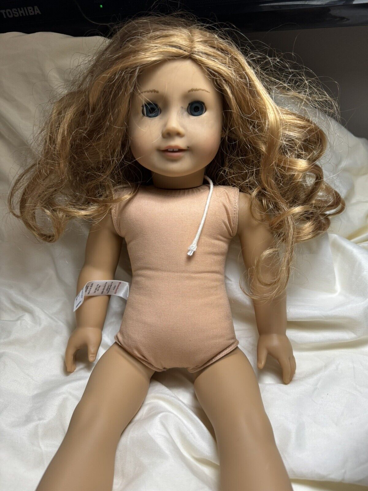 American Girl Doll Year 2014 -PA-11392(HK)  Auburn Hair Blue Eyes Used 20E4868