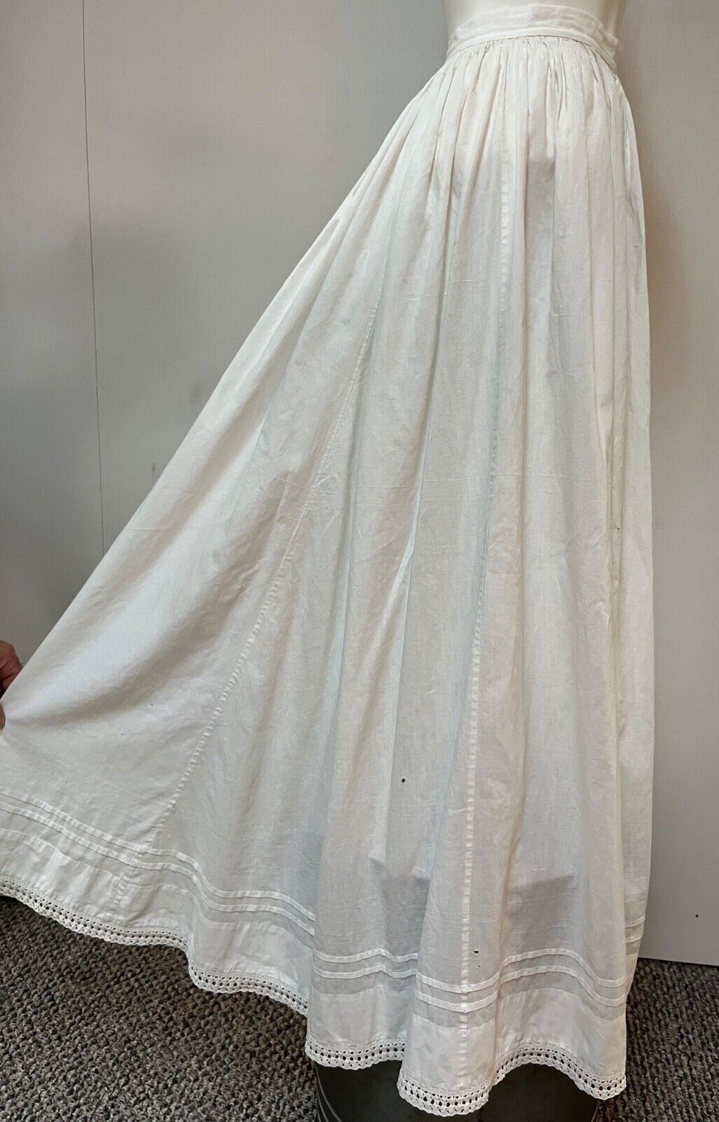 Antique Edwardian White Cotton Crochet Trim Petticoat Skirt Waist 24 #66