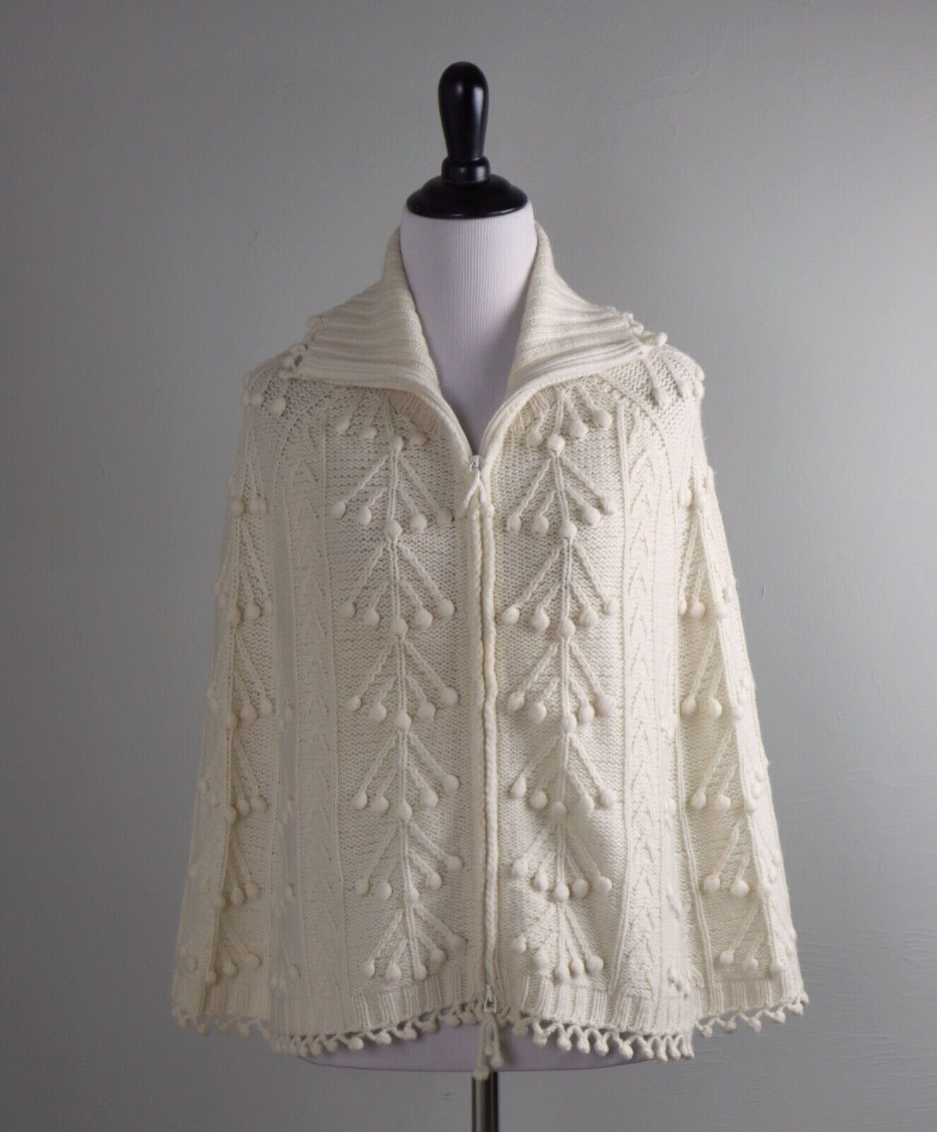PER SE Carlisle $395 Wool Cashmere Pom Pom Cape Shawl Sweater Top Size Small