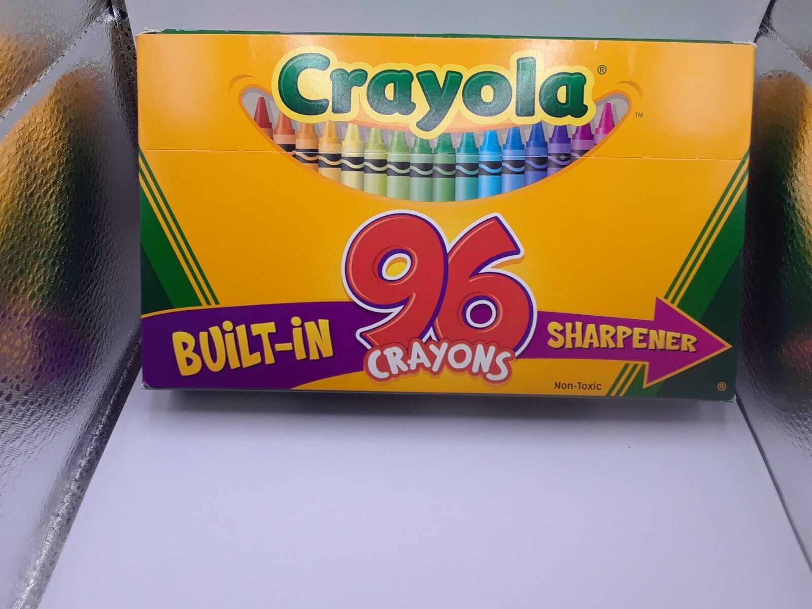  Crayola Crayons - 96 Pack With Sharpener -  2004 Made In USA  Big Box