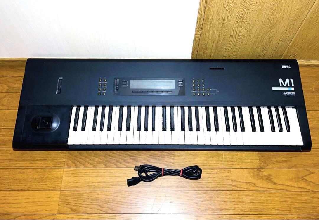  Korg M1 61-Key Digital Keyboard Synthesizer Operation Confirmed USED