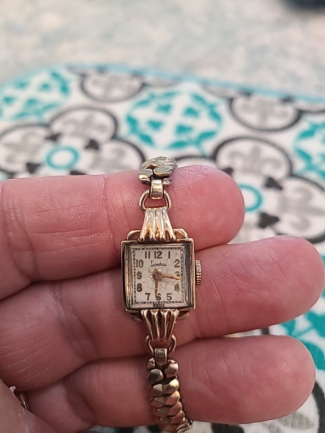 Vintage 50 +Years Old Landau Swiss Made Ladies Wrist Watch, KEEPS PERFECT TIME 