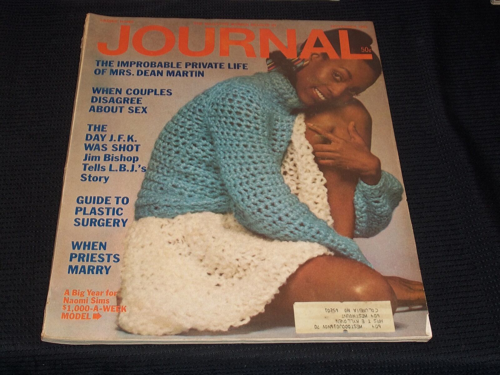 1968 NOVEMBER LADIES\' HOME JOURNAL MAGAZINE - NAOMI SIMS FRONT COVER - E 4431