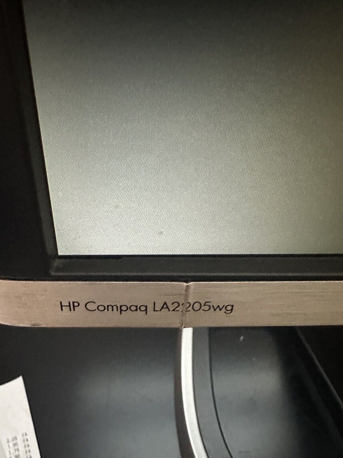HP Compaq LA2205WG 22\