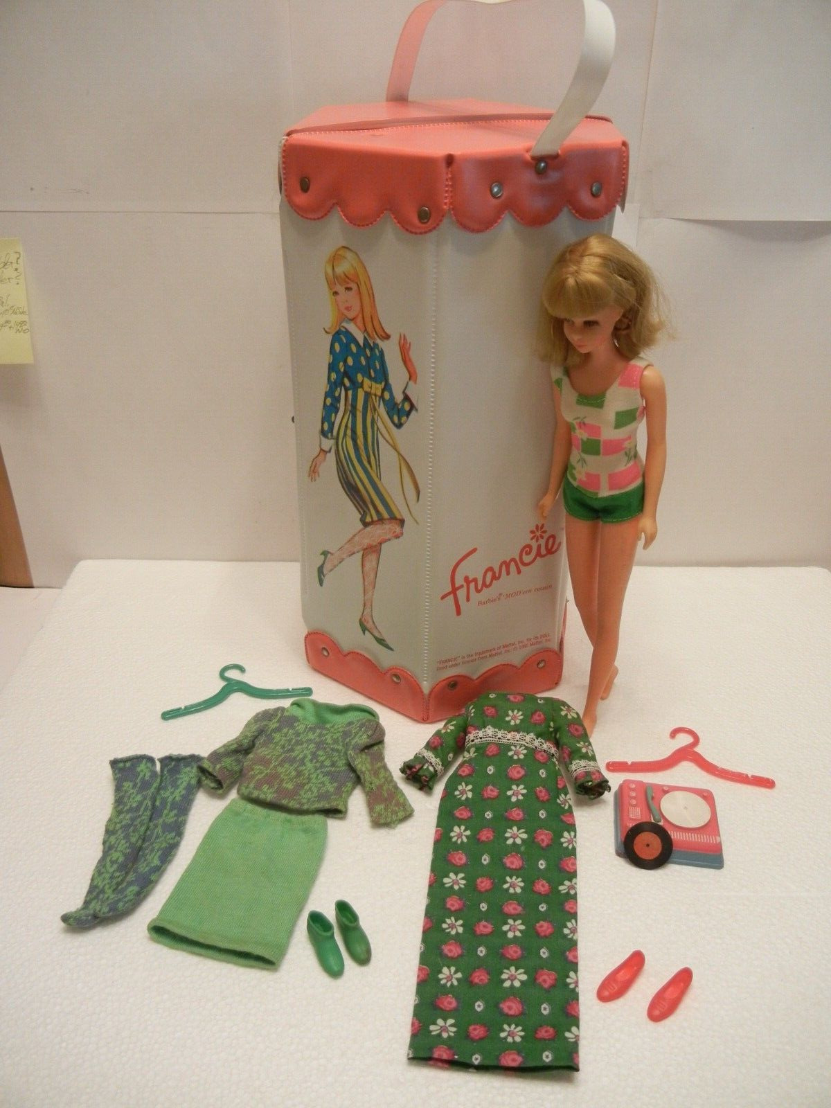 VTG BARBIE FRANCIE CARRYING CASE FRANCIE DOLL IN OUTFIT #1130 ALSO #1267 & 1250