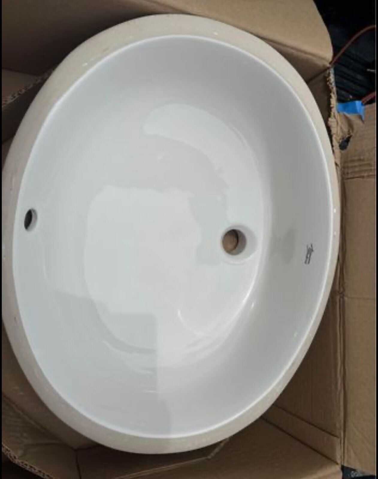 American Standard 0497.221.020 Ovalyn 21” Undermount Porcelain Bathroom Sink
