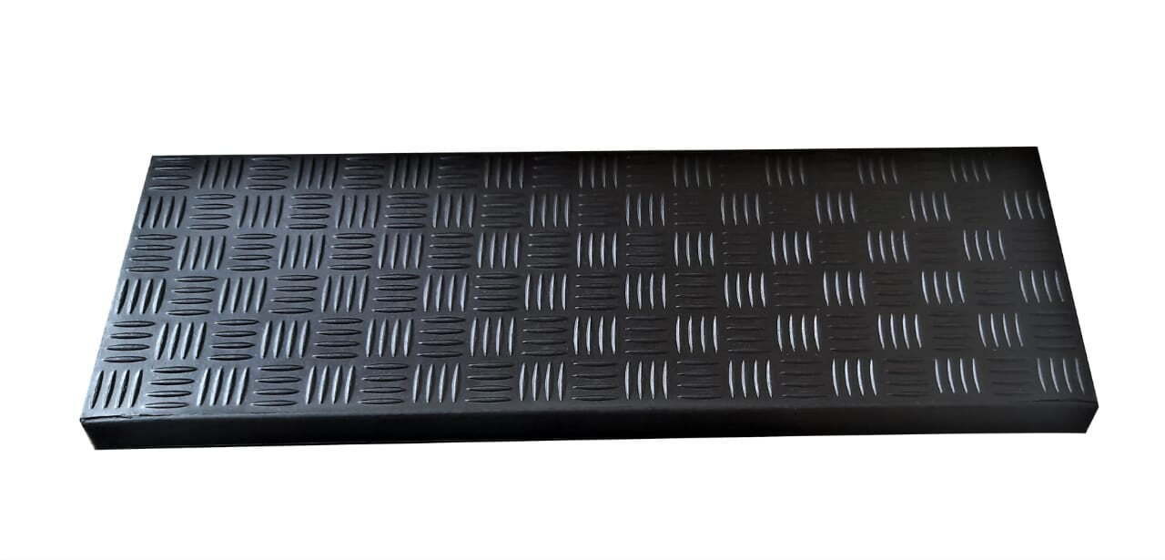 NEW, Waterproof Non-Slip Indoor Outdoor Rubber Stair Treads, 5 Pack, Black