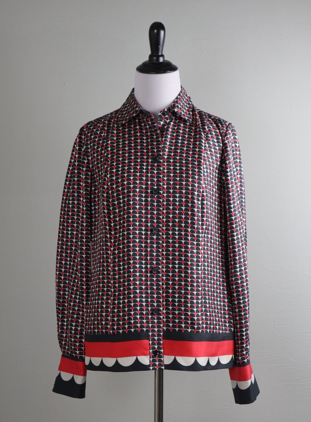 CARLISLE COLLECTION $328 Geo Print Button Up 100% Silk Dressy Shirt Top Size 4