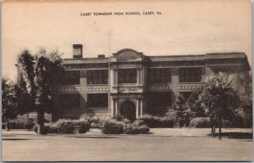 1940s CASEY, Illinois Postcard CASEY TOWNSHIP HIGH SCHOOL Street View / Mayrose