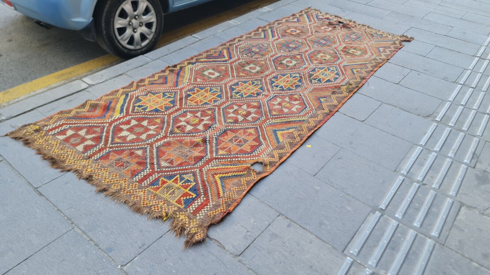 Antique Rug 4x9, Oriental rug 4x9, colorful rug, Turkish Rug, distressed Rug