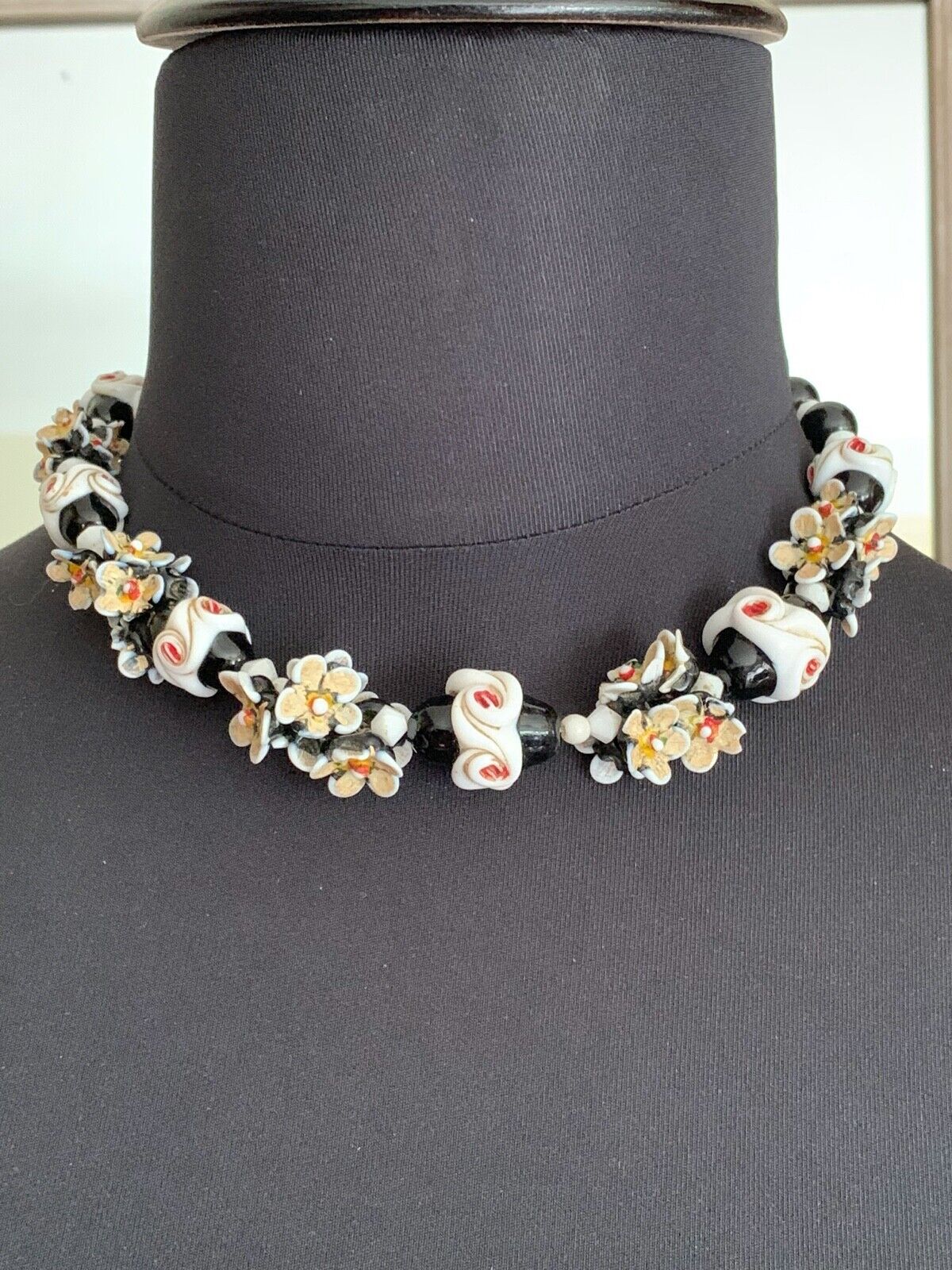 Stunning Antique Necklace - White & Black Glass Roses & groups of small Flowers