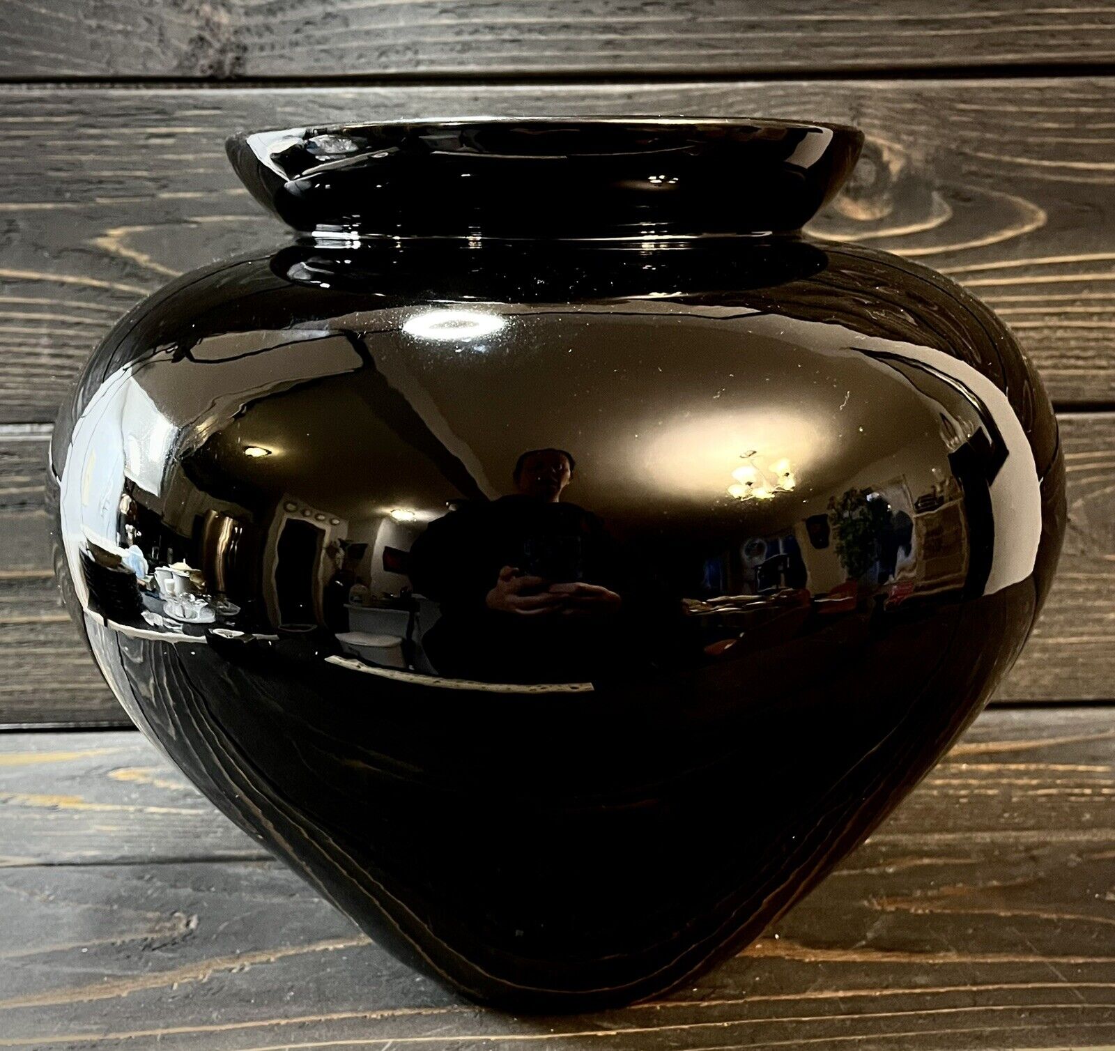 Haeger Large Shiny Black Round Vase 10” Tall Circa 1980’s Art Deco Styled