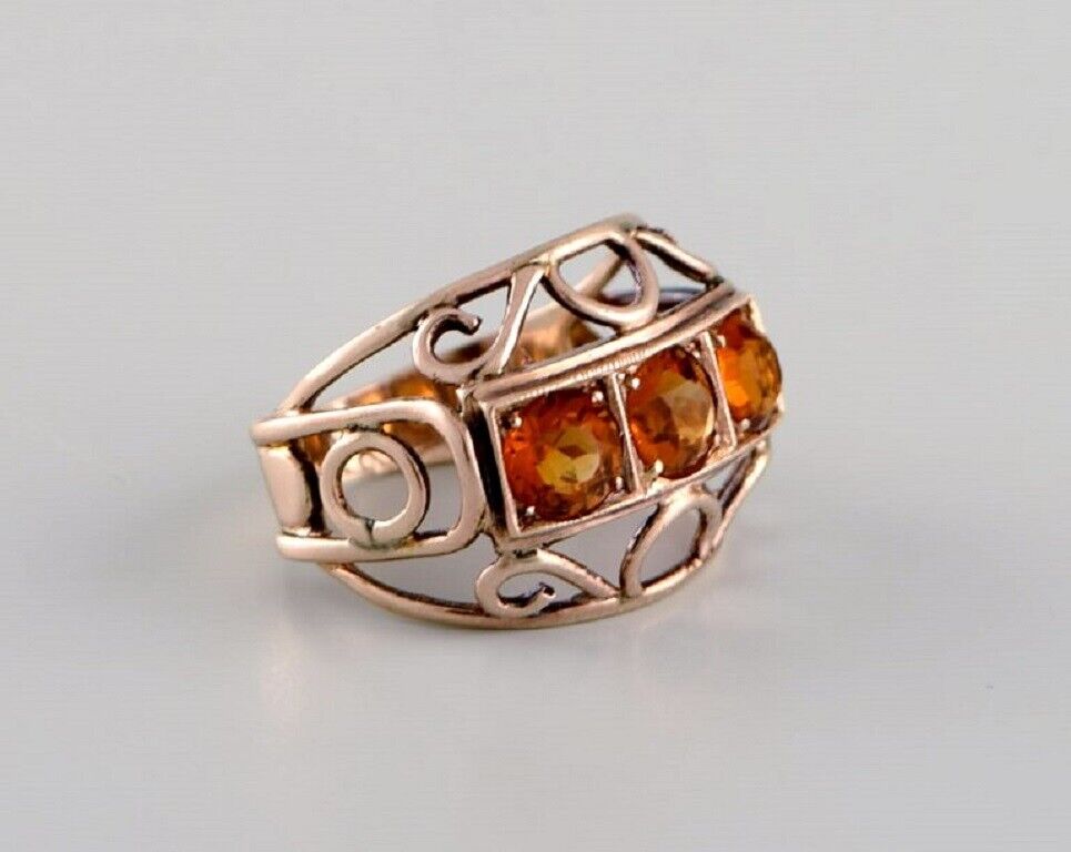 Scandinavian jeweler. Vintage ring in 8 carat gold with semi-precious stones