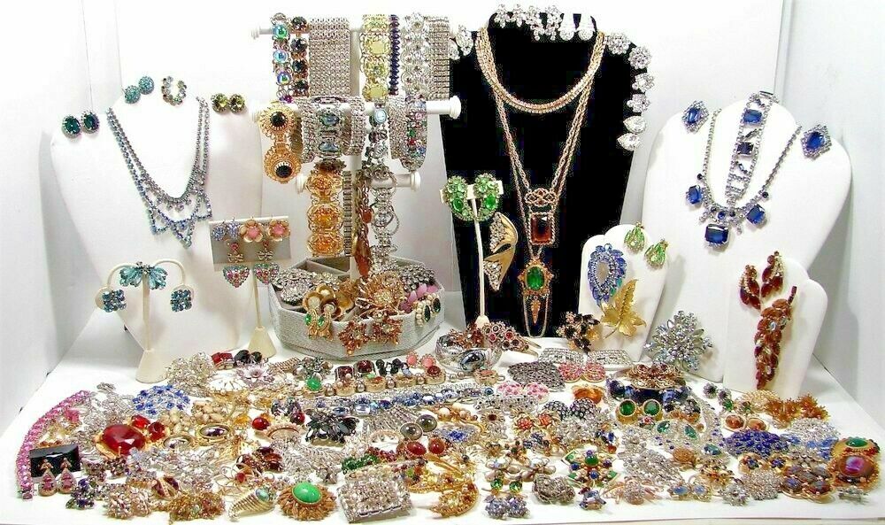 Jewelry 3 LB Pound Vintage Mod Lot GOOD Wear RESELL Brooches Necklaces Earrings 
