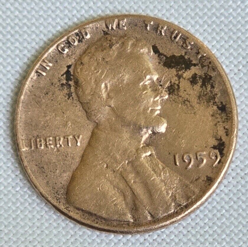Extremely Rare 1959 Broad Strike Lincoln Memorial Penny.  No Mint Mark
