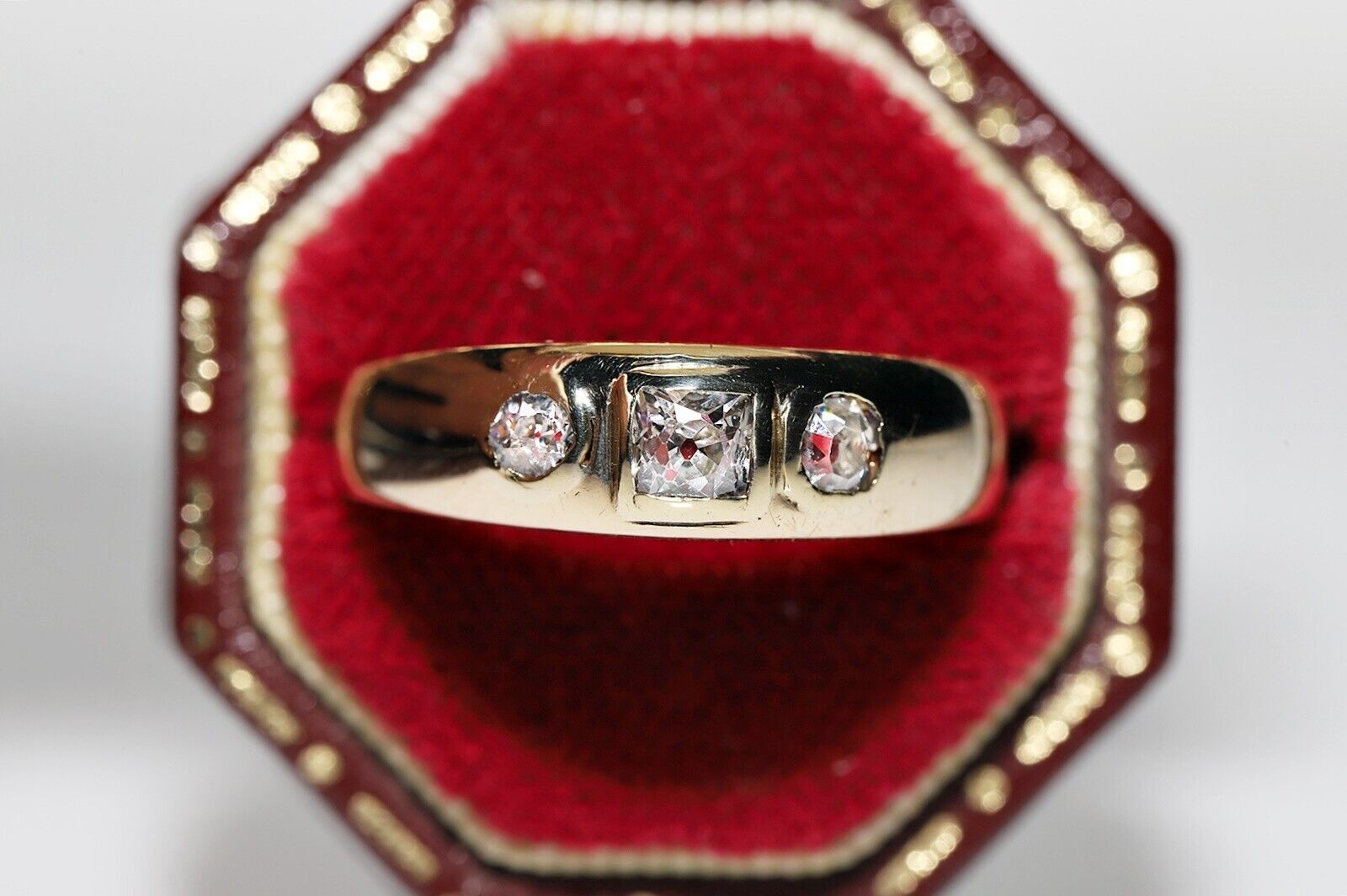 Victorian Circa 1900s 14k Gold Natural Old Cut Diamond Decorated Band Ring