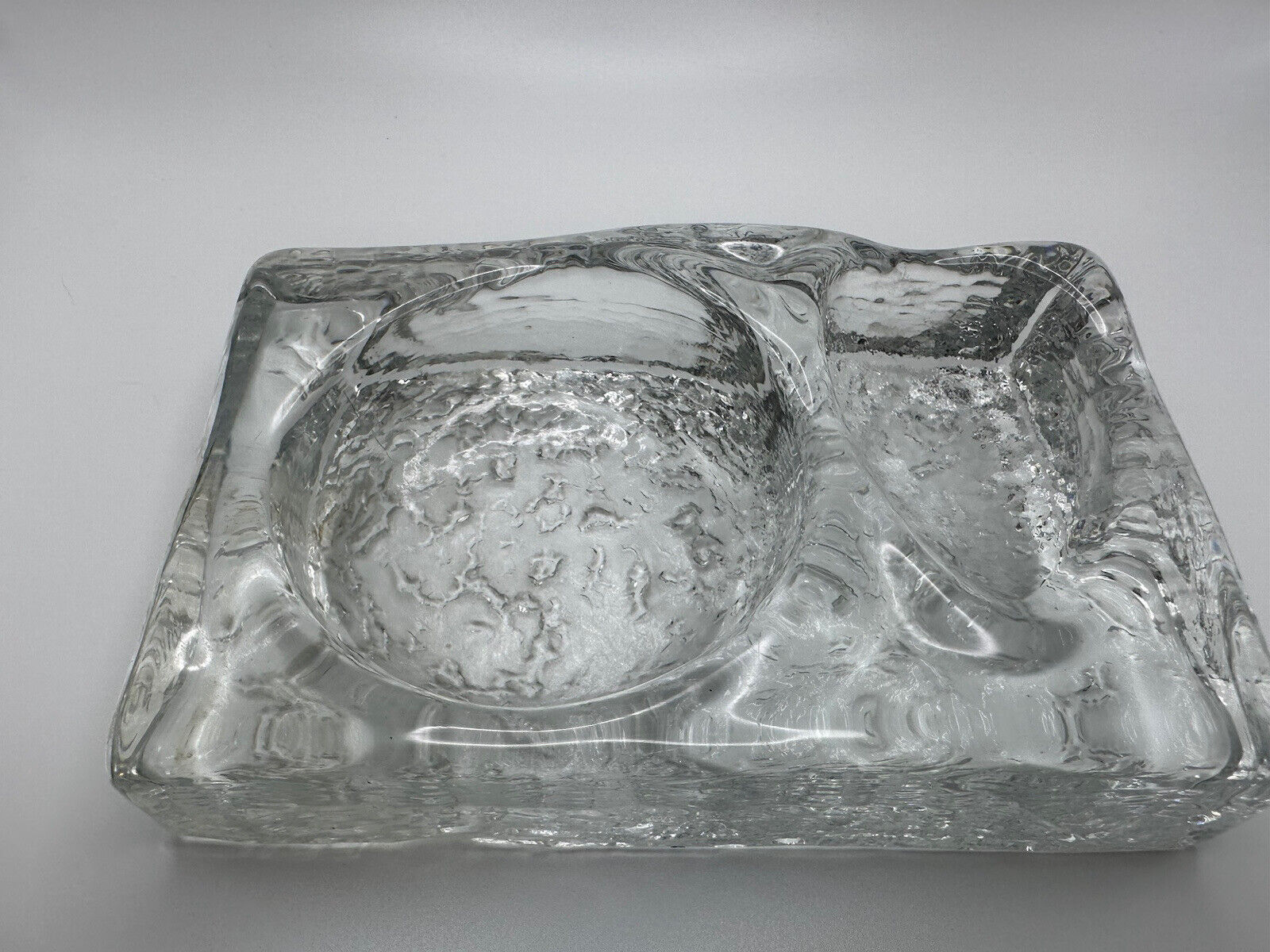 Vintage Mid Century Modern Ice Block Glass Ashtray And Pipe Holder 6.5” X 4.25”