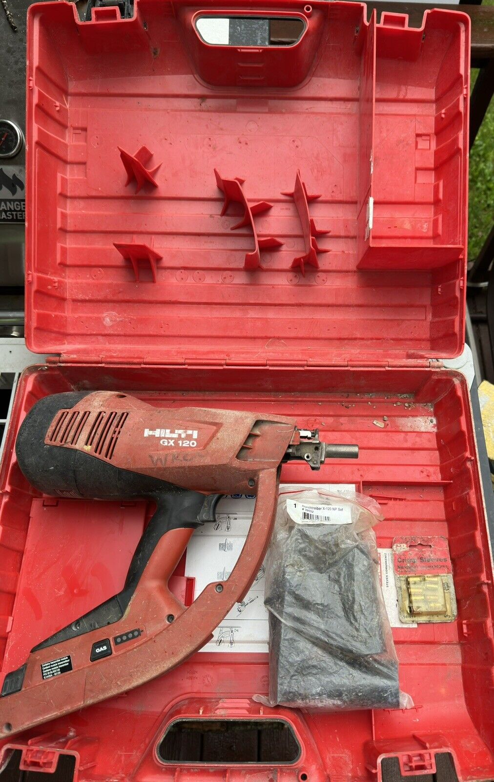 Hilti GX 120-ME Gas Powered Actuated Fastener Nail Gun  W/Case Tool Only As Is