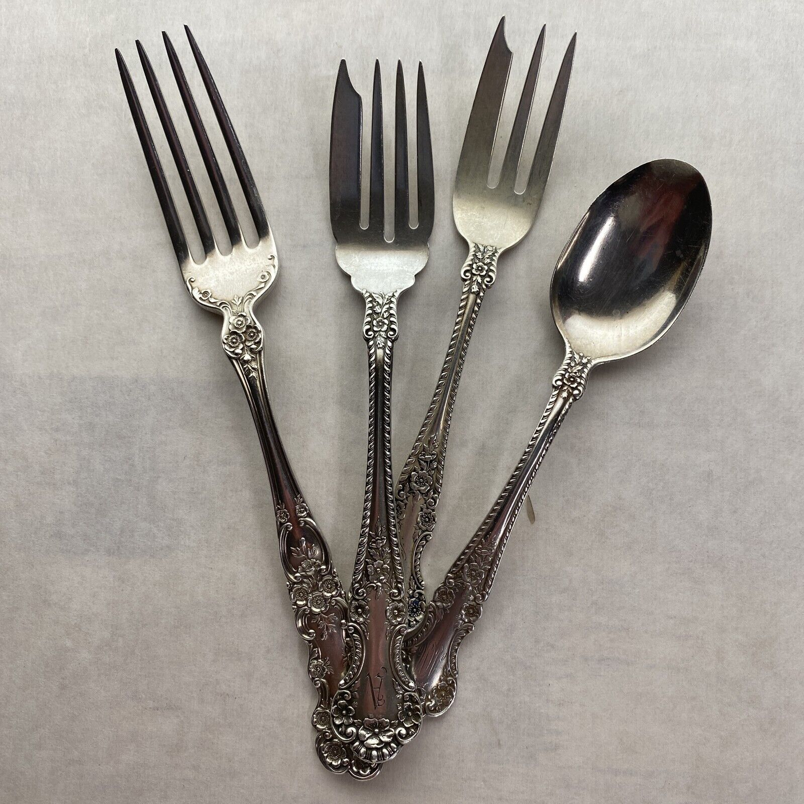 Gorham Sterling Silver Flatware Mixed Lot Use or Scrap Weight 121 grams (SS2481)