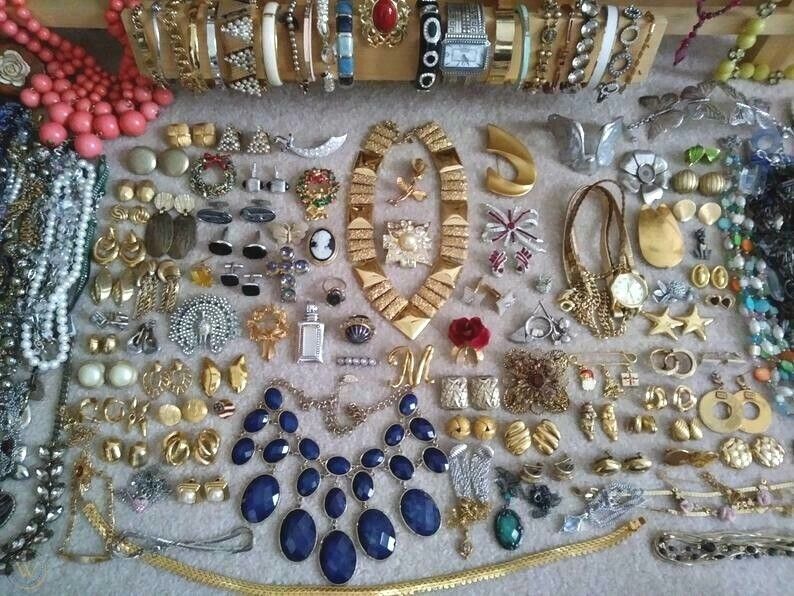Jewelry Vintage Modern Huge Lot 3 LB Pound ALL GOOD Wear RESELL Signed Unique ++