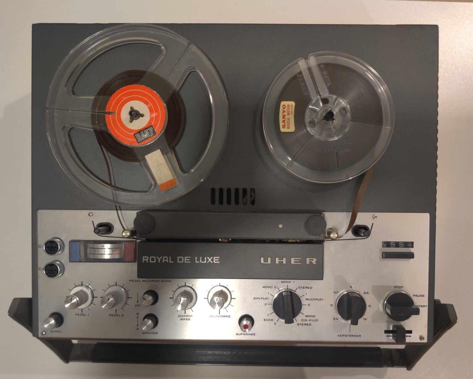 UHER ROYAL DELUXE TYPE 2944 REEL TO REEL TAPE RECORDER GERMANY 1960s