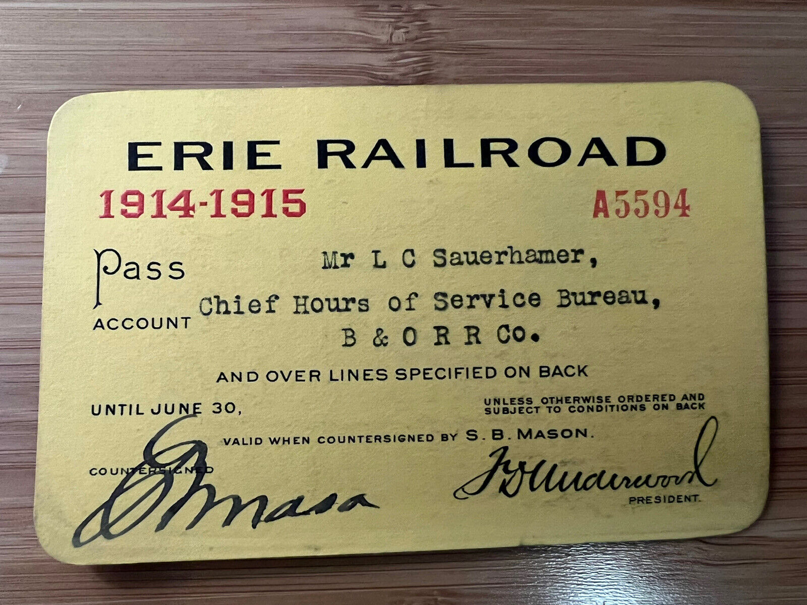 1914-1915 ERIE RAILROAD PASS ISSUED TO CHIEF HOURS OF SERVICE BUREAU B&O RR