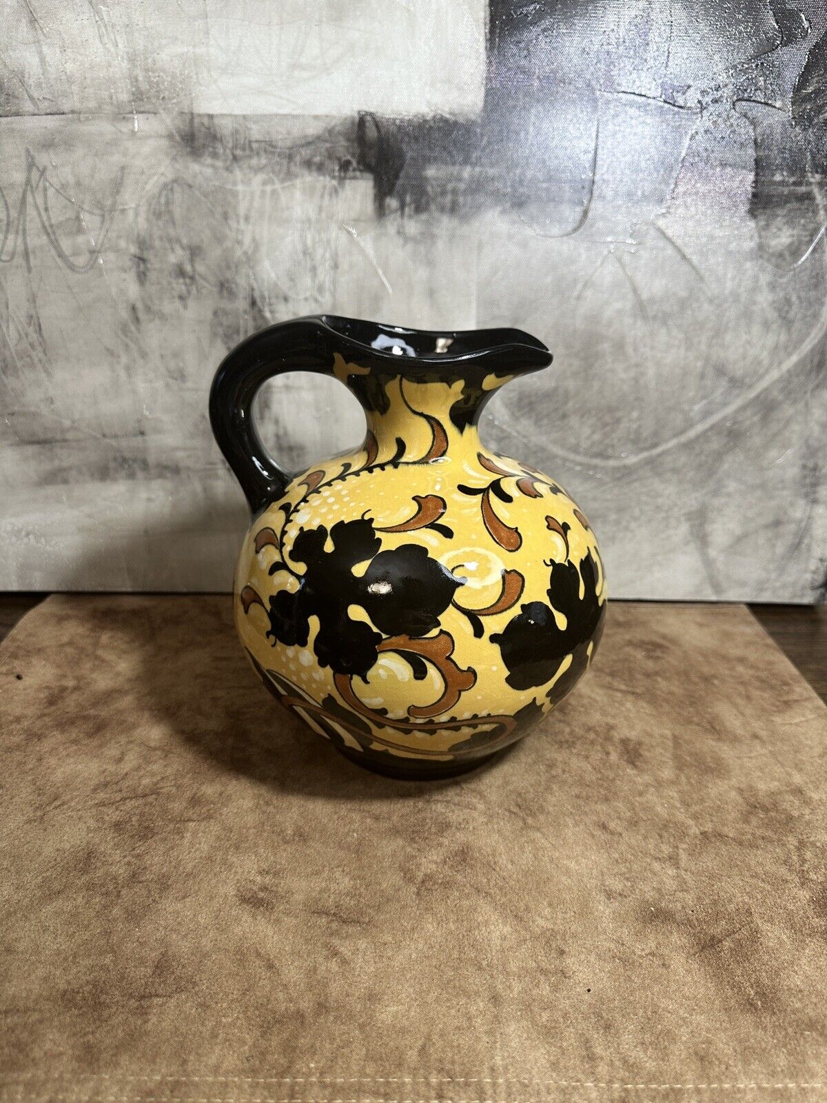 Vintage Regina Gouda Holland Robur 56 Black & Yellow Vase, 8\