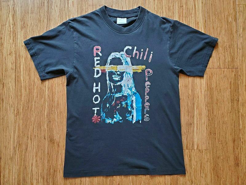 Vintage 2000 S Red Hot Chili Peppers By The Way TShirt