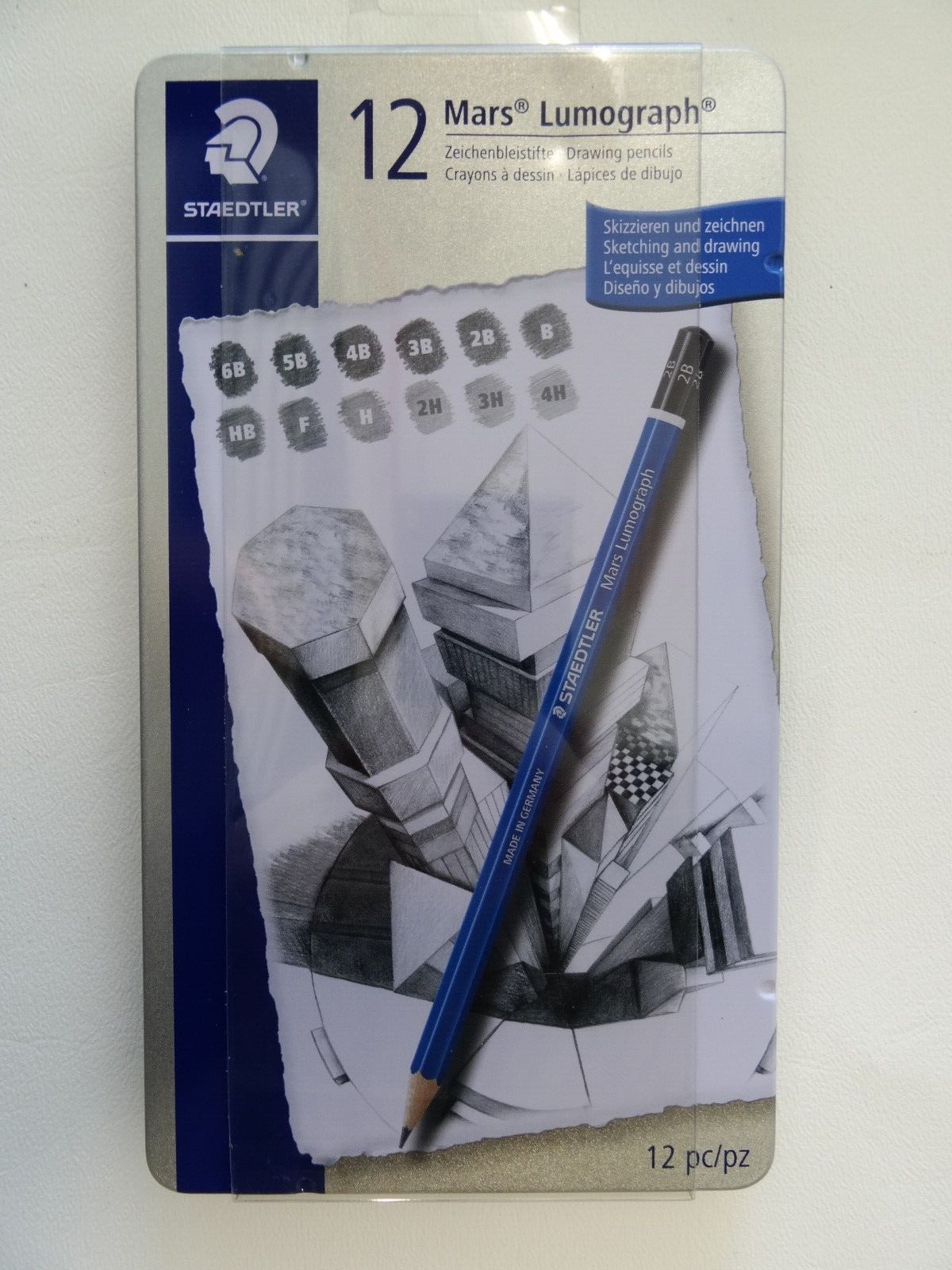 Staedtler Mars Lumograph Design & Drafting Graphite 12 Pencil Set + Storage Tin