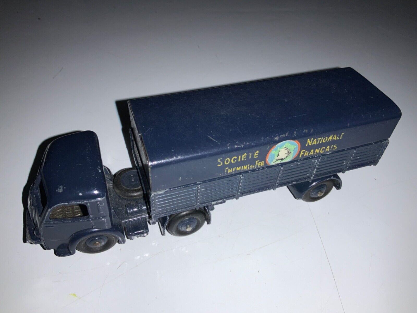 French Dinky Toys 32ab Tracteur Panhard SNCF